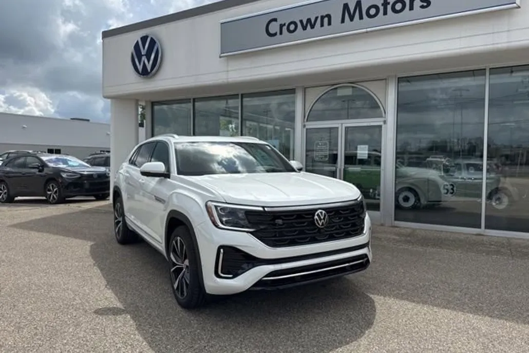 2026 Volkswagen Atlas Cross Sport SEL Premium R-Line photo 1