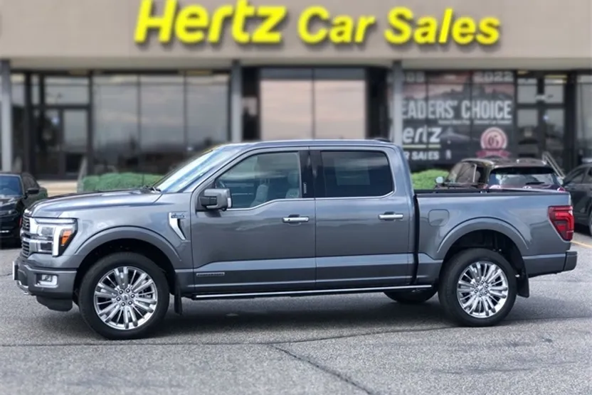 2024 Ford F-150 Platinum photo 1