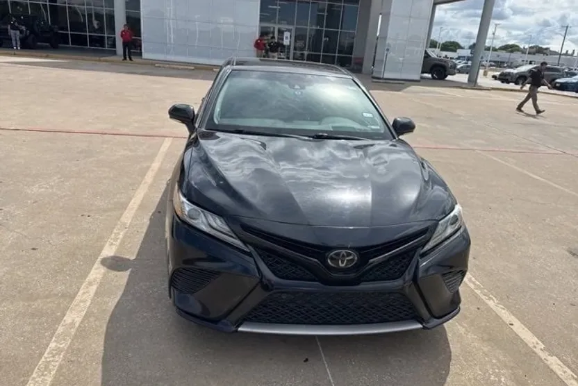 2018 Toyota Camry XSE V6 photo 1