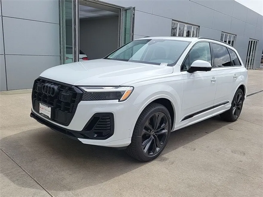 2025 Audi Q7 Premium Plus photo 1