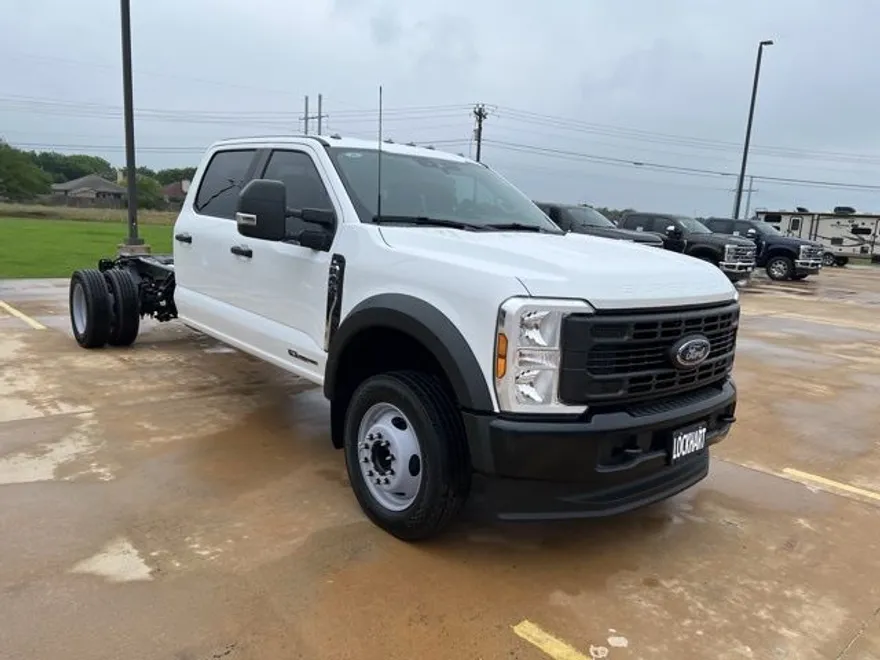 2025 Ford F-450 photo 1