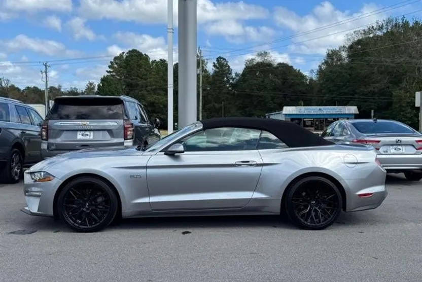 2022 Ford Mustang GT Premium Convertible photo 1