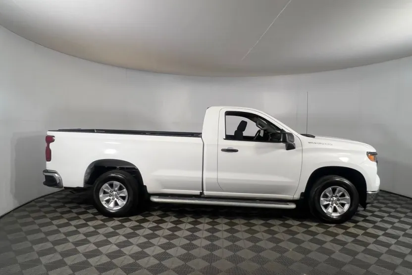 2024 Chevrolet Silverado 1500 photo 1