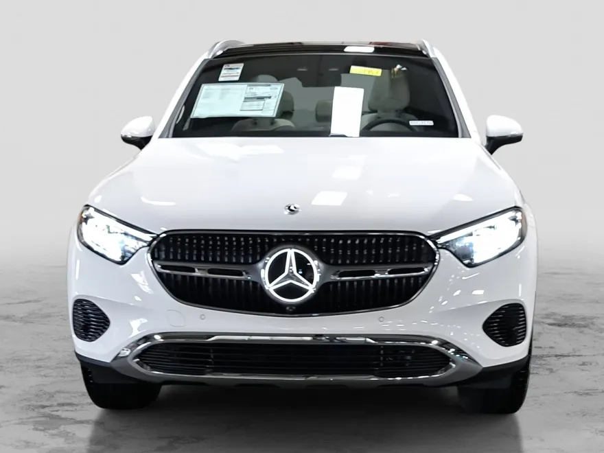 2026 Mercedes Benz GLC 300 4MATIC photo 1