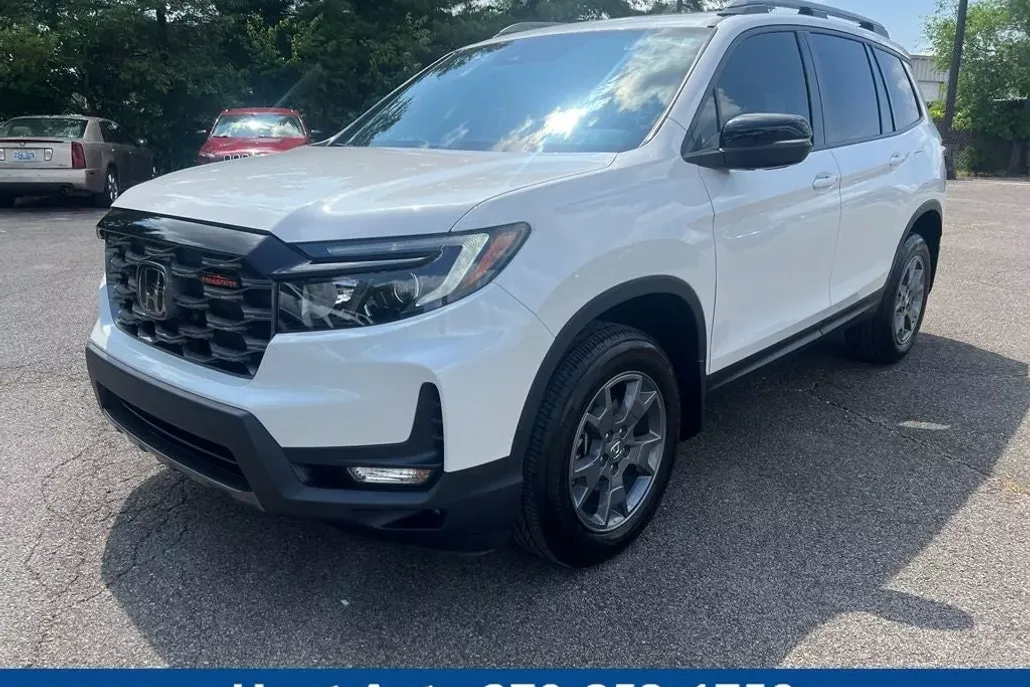 2025 Honda Passport TrailSport photo 1