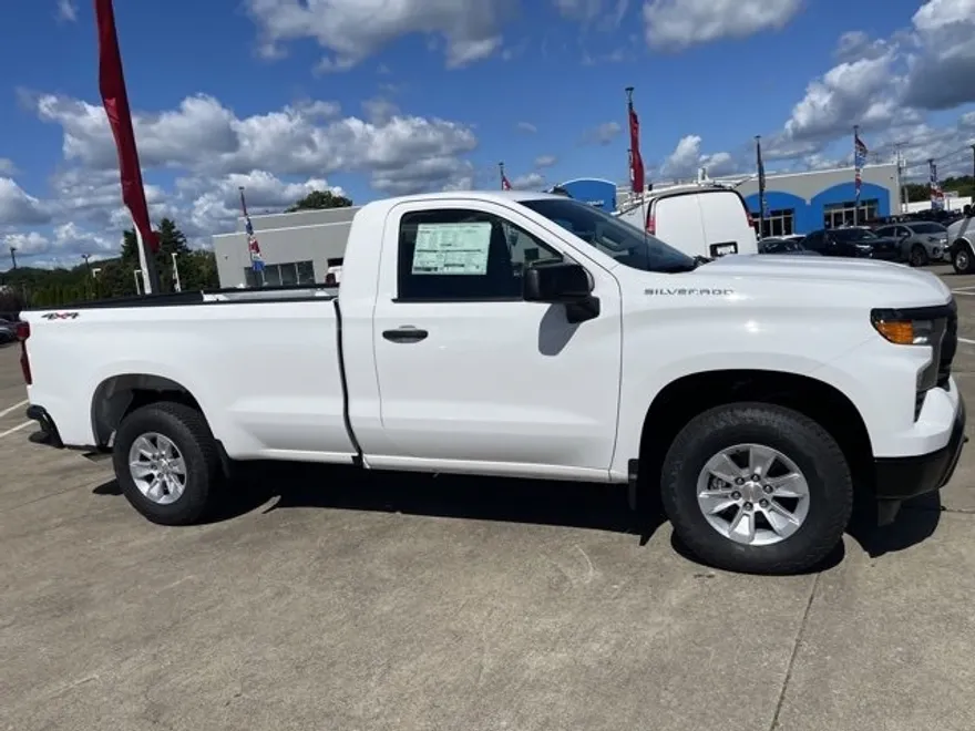 2025 Chevrolet Silverado 1500 photo 1