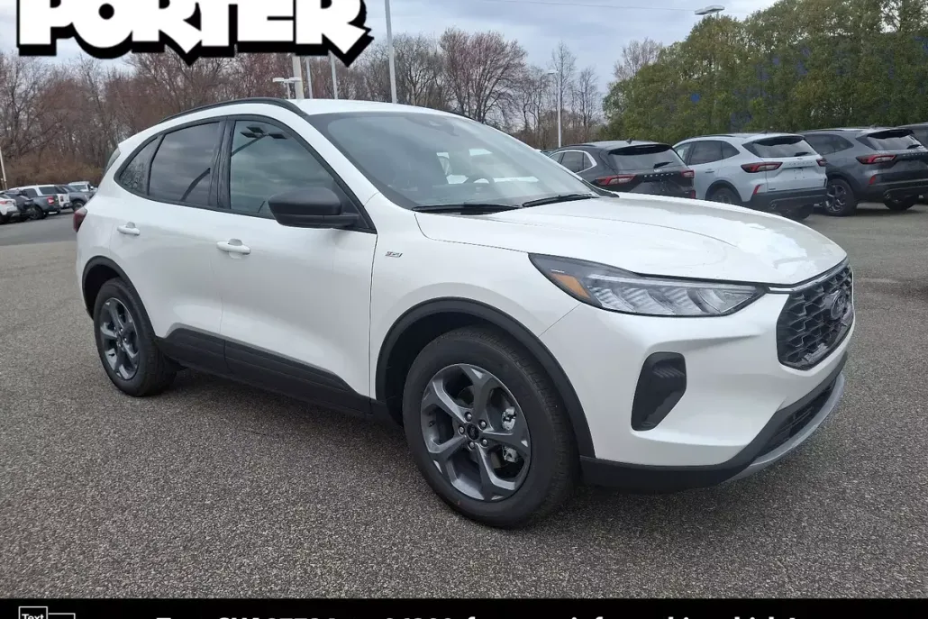 2025 Ford Escape ST-Line photo 1