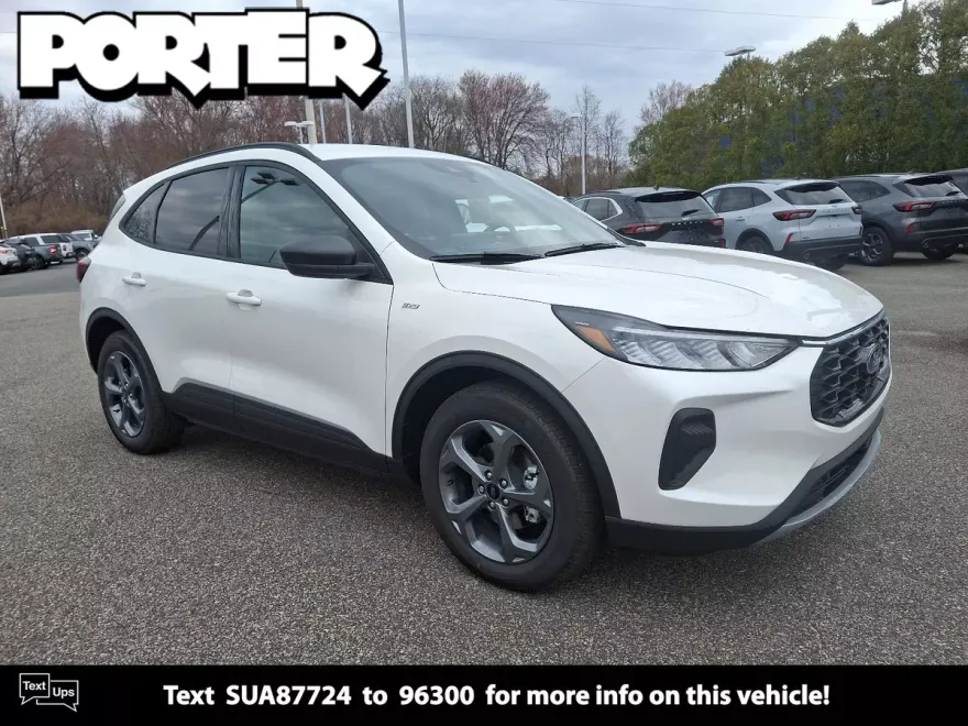 2025 Ford Escape ST-Line photo 1