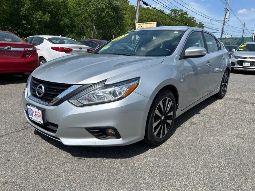 2018 Nissan Altima 2.5 SV photo 1