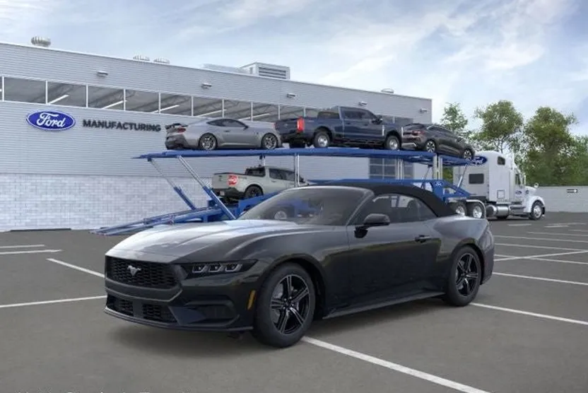 2025 Ford Mustang EcoBoost Convertible photo 1