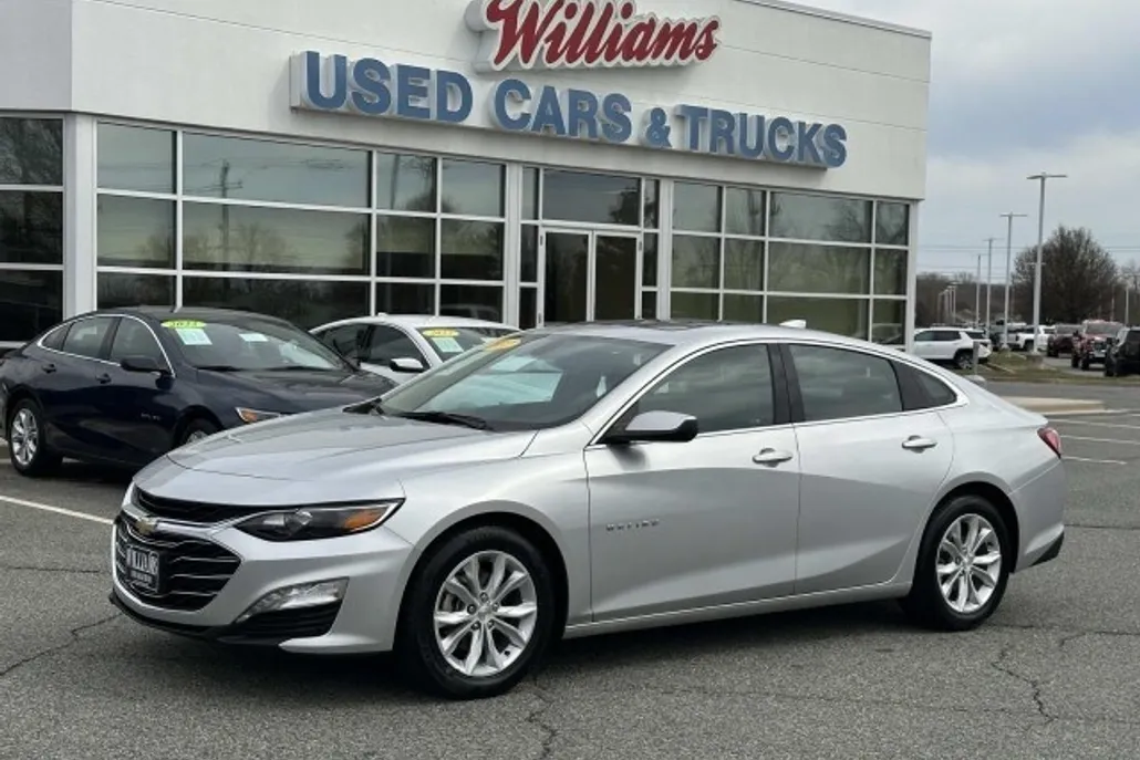 2022 Chevrolet Malibu 1LT photo 1