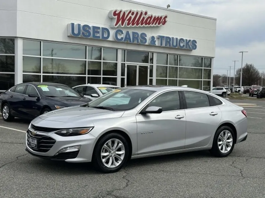 2022 Chevrolet Malibu 1LT photo 1