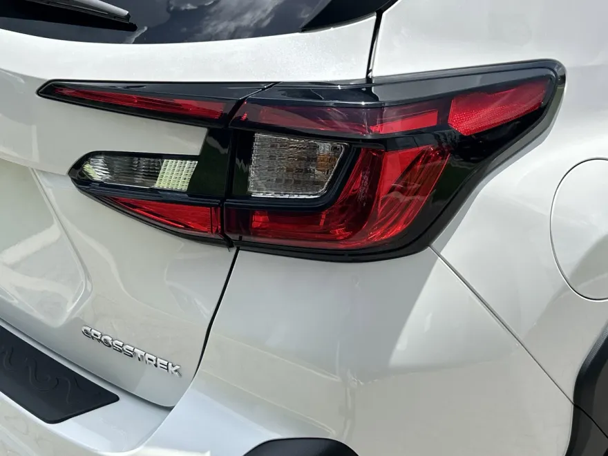 2025 Subaru Crosstrek Limited photo 1