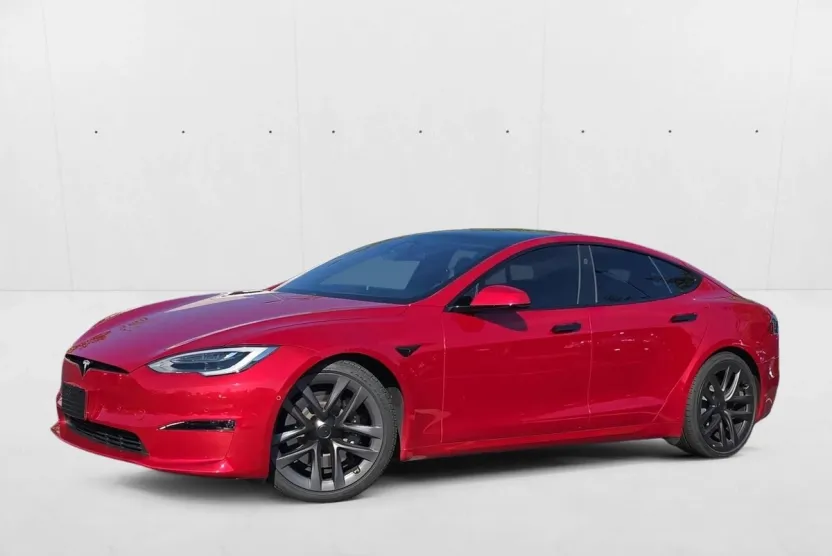 2021 Tesla Model S Plaid photo 1