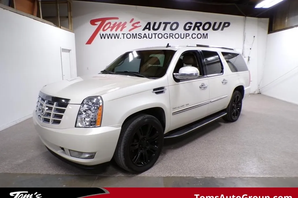 2012 Cadillac Escalade ESV Luxury photo 1