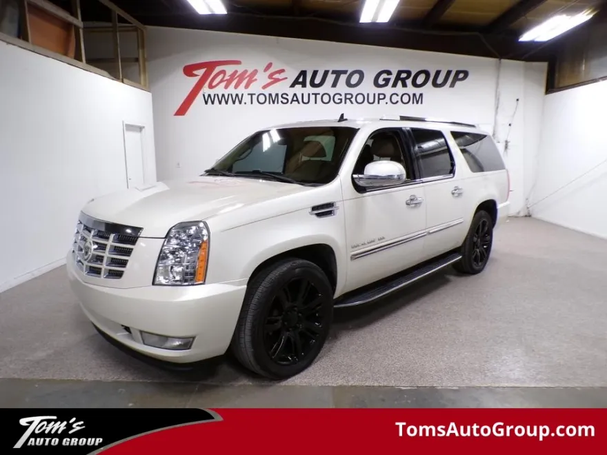 2012 Cadillac Escalade ESV Luxury photo 1