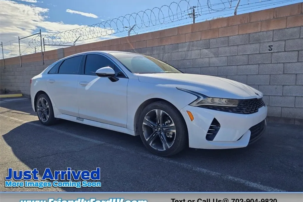 2021 Kia K5 EX photo 1