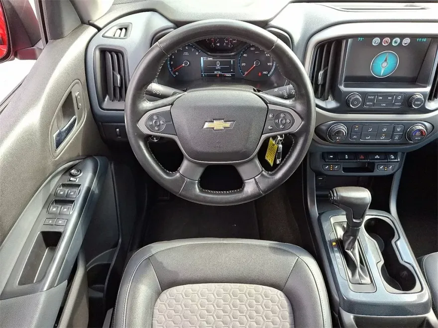 2017 Chevrolet Colorado Z71 photo 1