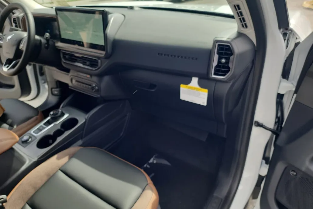 2025 Ford Bronco Sport Outer Banks photo 1