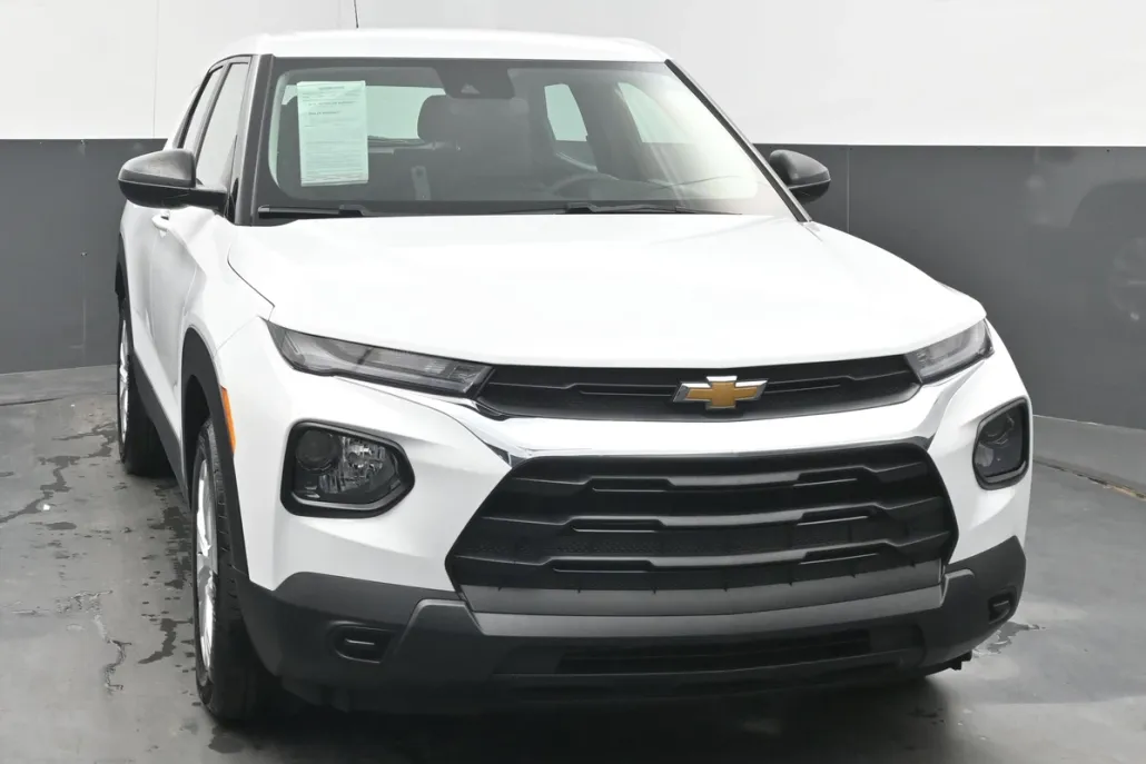2023 Chevrolet Trailblazer LS photo 1