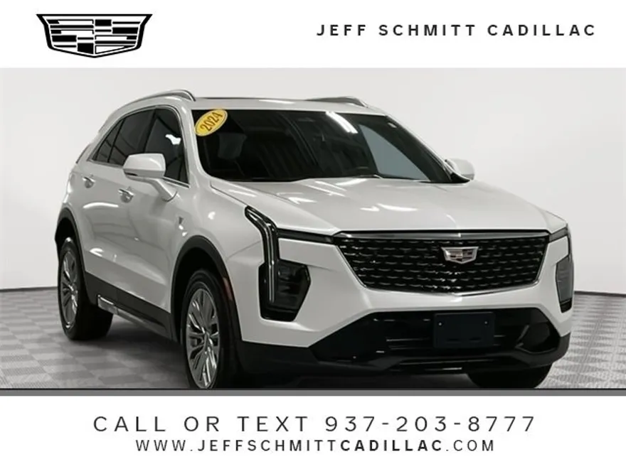 2024 Cadillac XT4 Premium Luxury photo 1