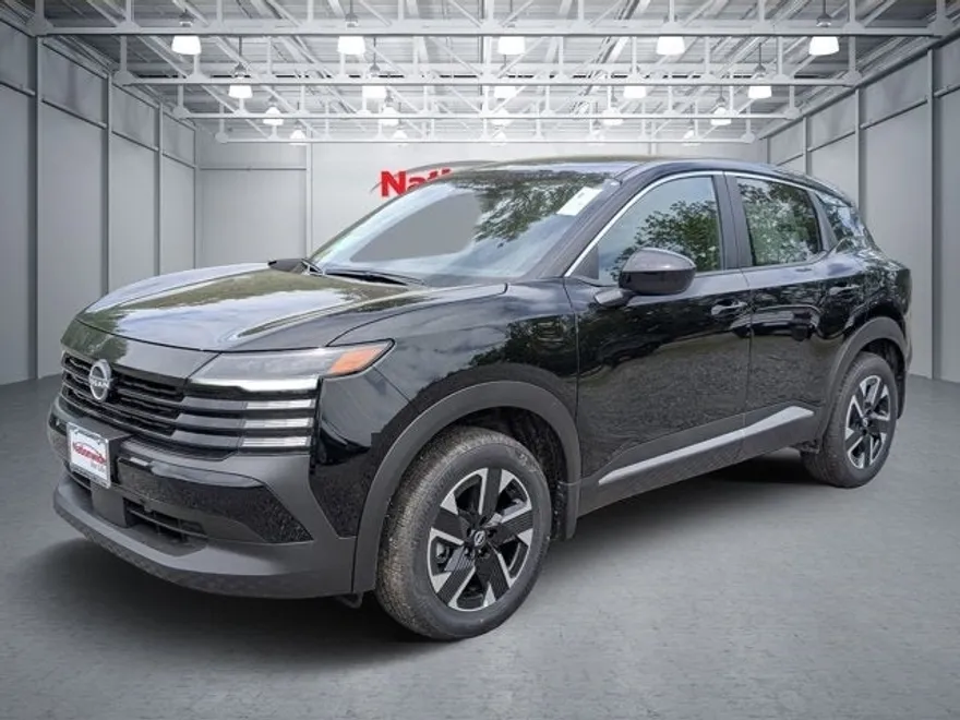 2025 Nissan Kicks SV photo 1