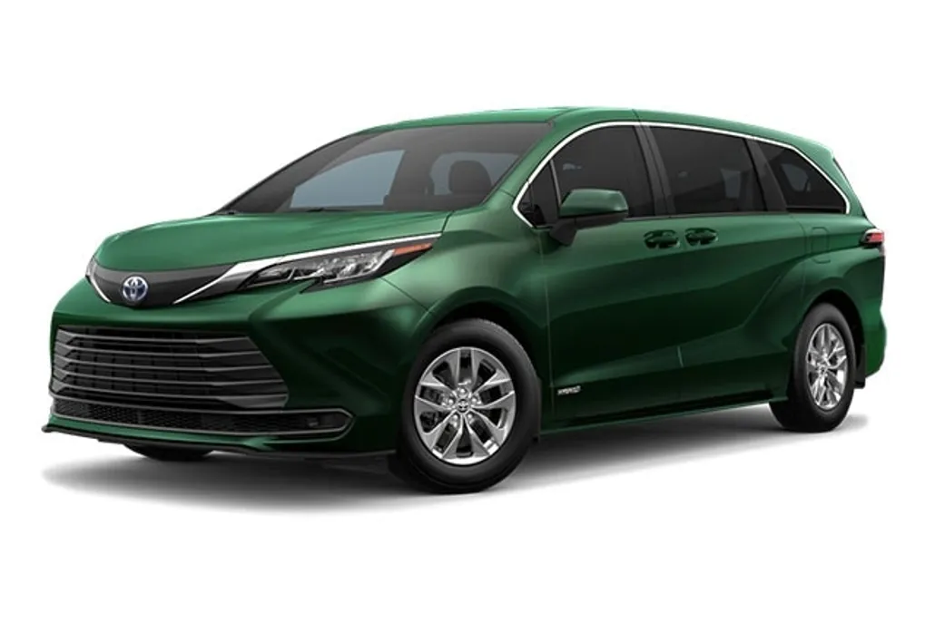 2022 Toyota Sienna LE photo 1