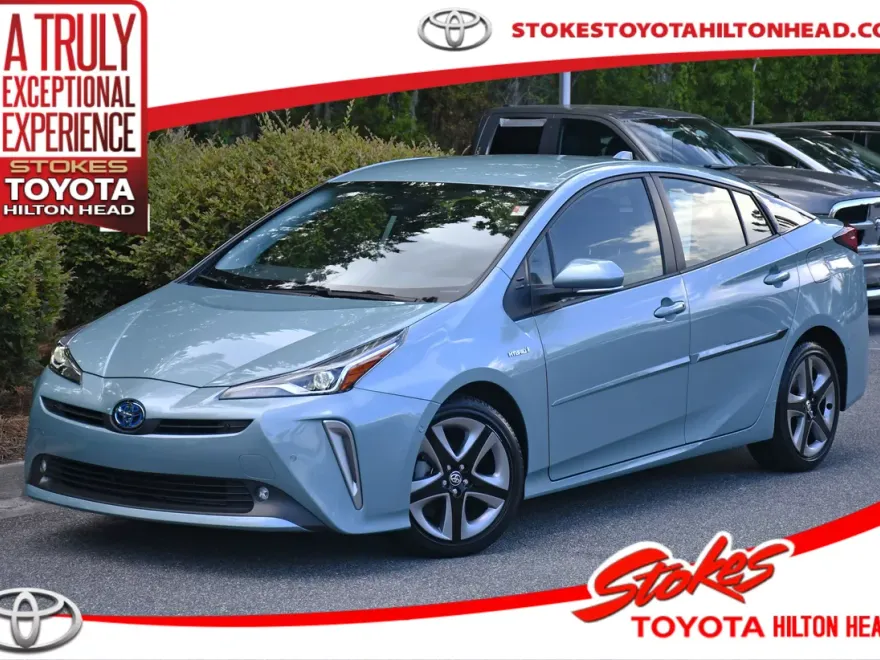 2022 Toyota Prius XLE photo 1