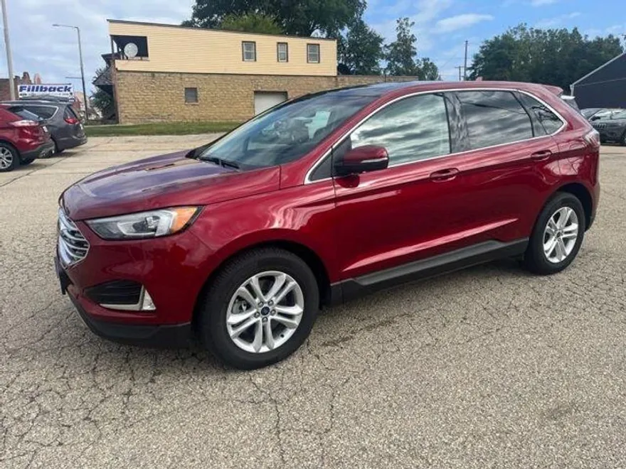 2019 Ford Edge SEL photo 1