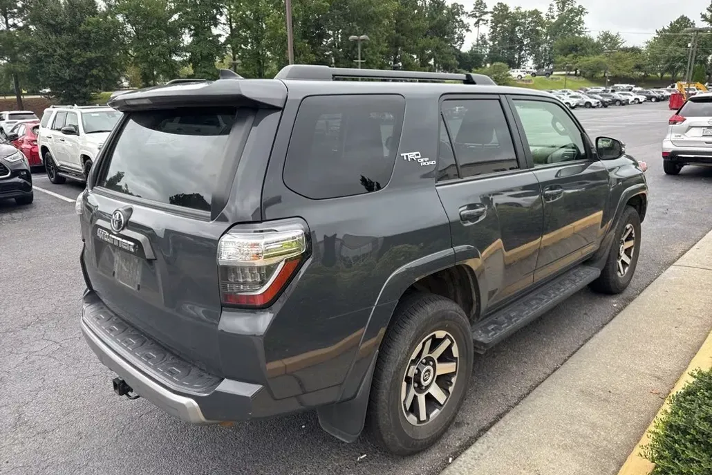 2024 Toyota 4Runner TRD Off-Road Premium photo 1