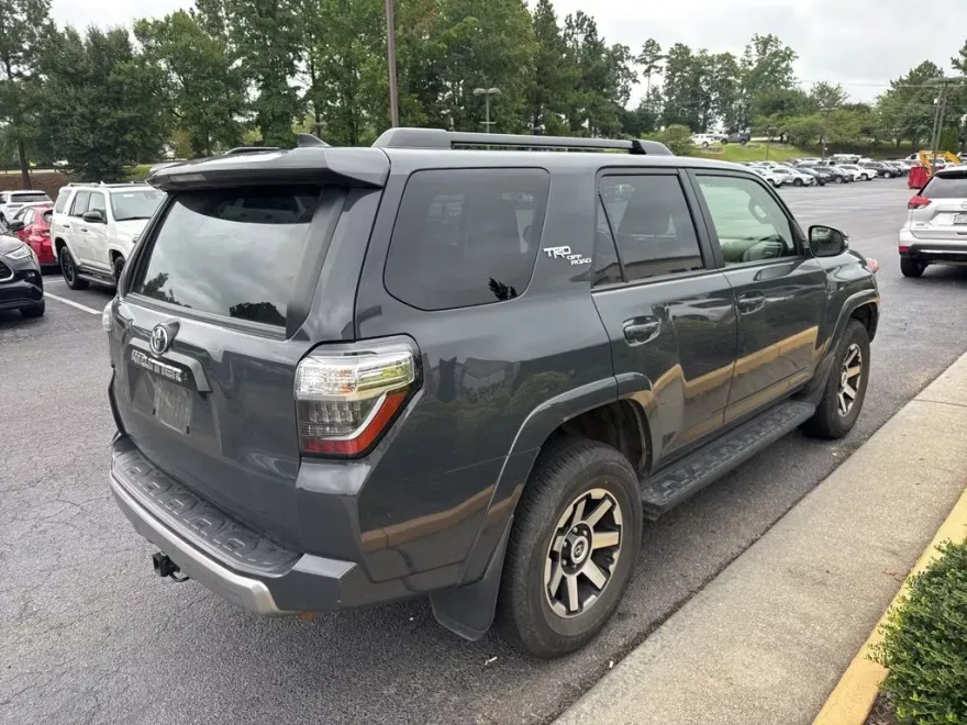 2024 Toyota 4Runner TRD Off-Road Premium photo 1