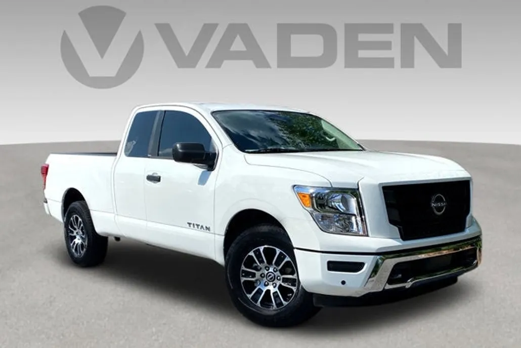 2024 Nissan Titan SV photo 1