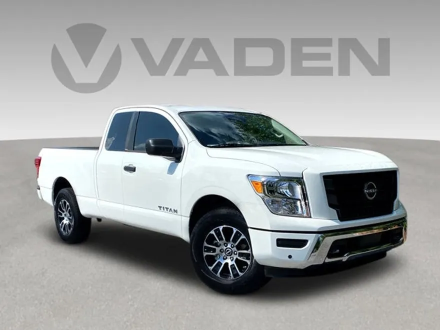 2024 Nissan Titan SV photo 1