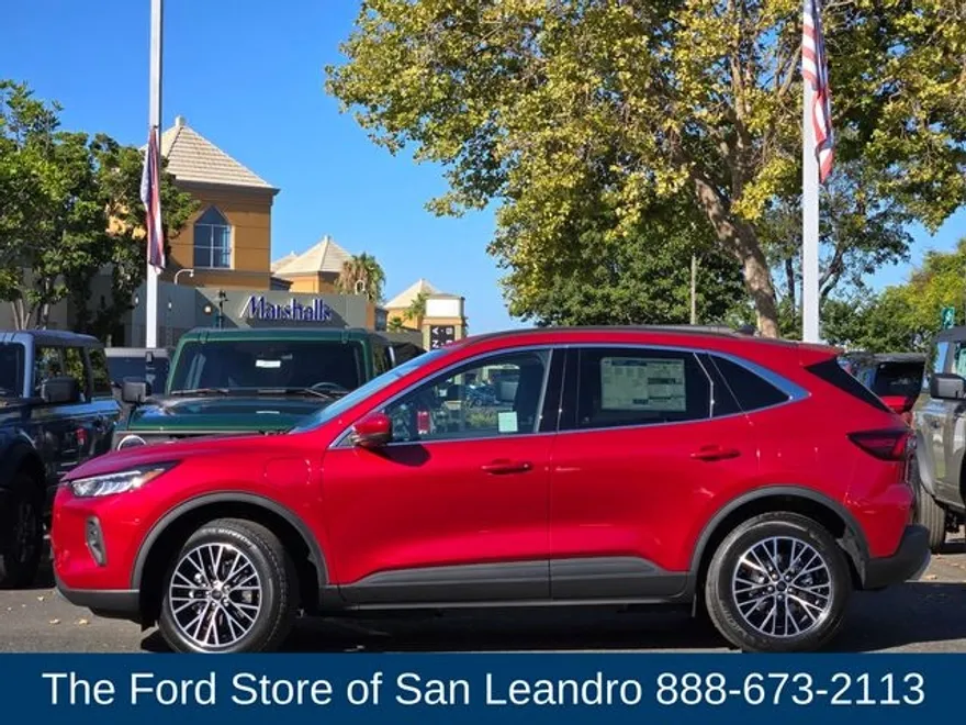 2025 Ford Escape Plug-In Hybrid photo 1