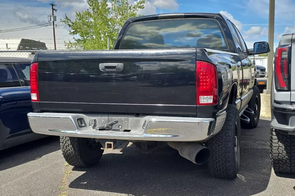 2004 Dodge Ram SLT photo 1