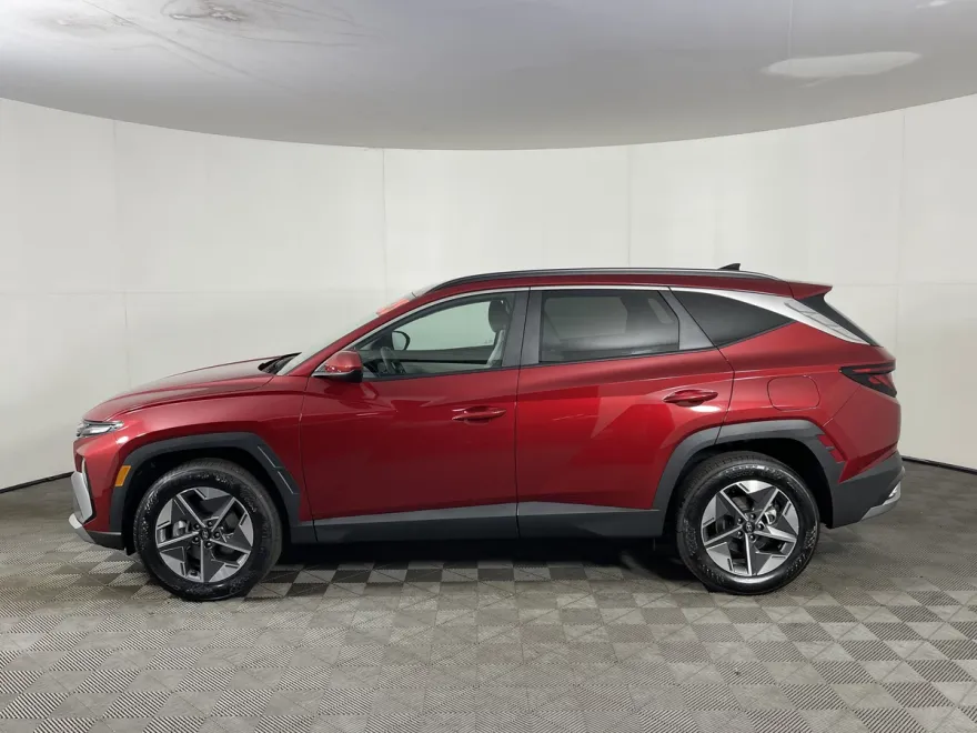 2025 Hyundai Tucson SEL photo 1