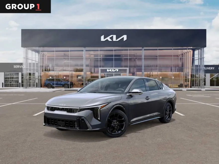 2025 Kia K4 GT-Line Turbo photo 1