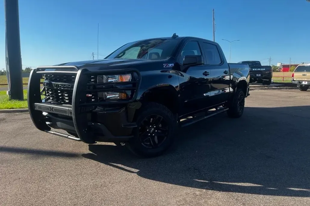 2021 Chevrolet Silverado 1500 Custom Trail Boss photo 1