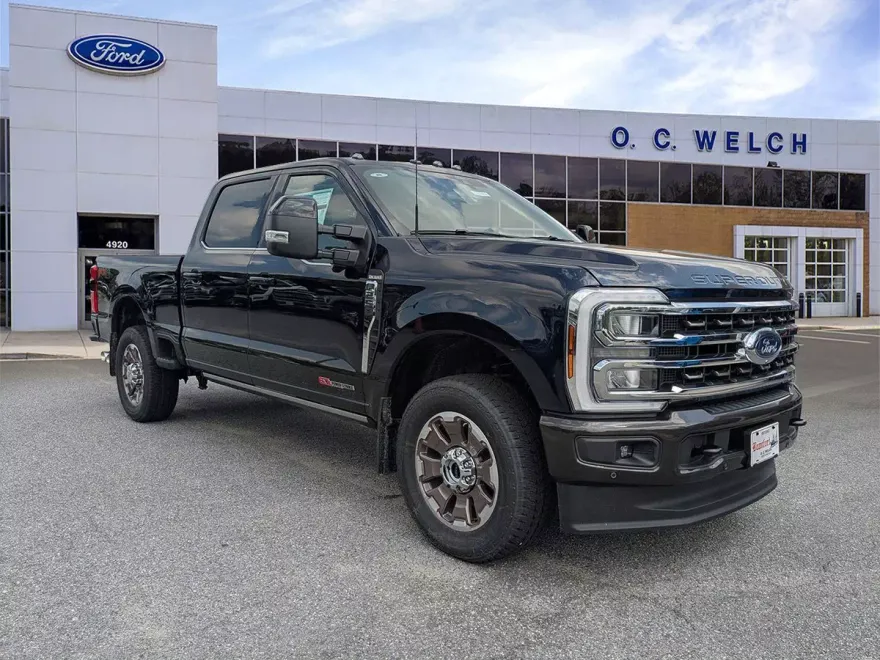 2025 Ford F-250 King Ranch photo 1