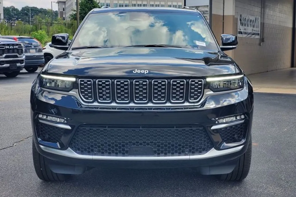 2025 Jeep Grand Cherokee Summit photo 1