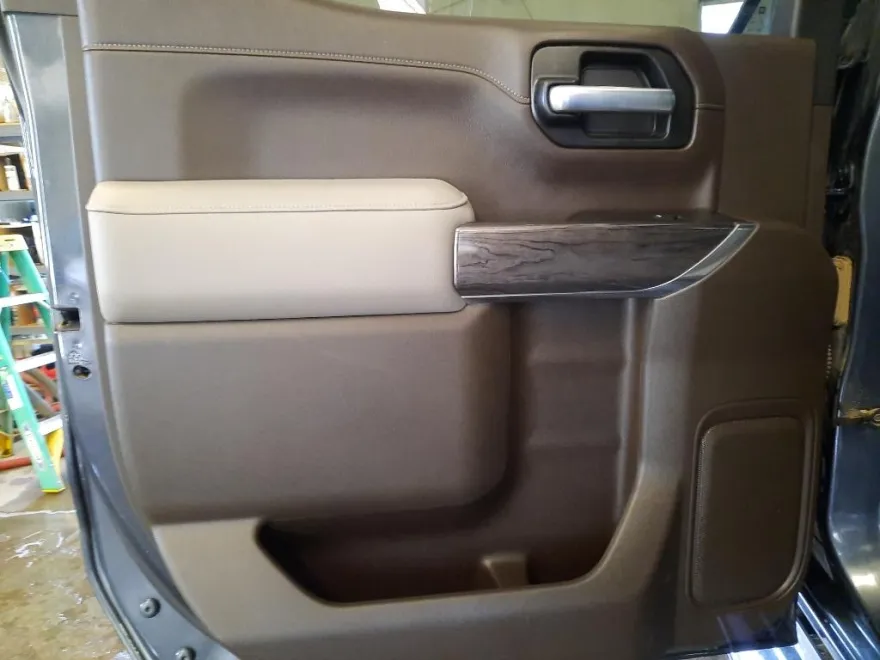 2021 Chevrolet Silverado 1500 LTZ photo 1