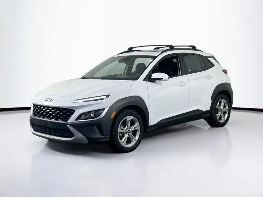 2022 Hyundai Kona SEL photo 1
