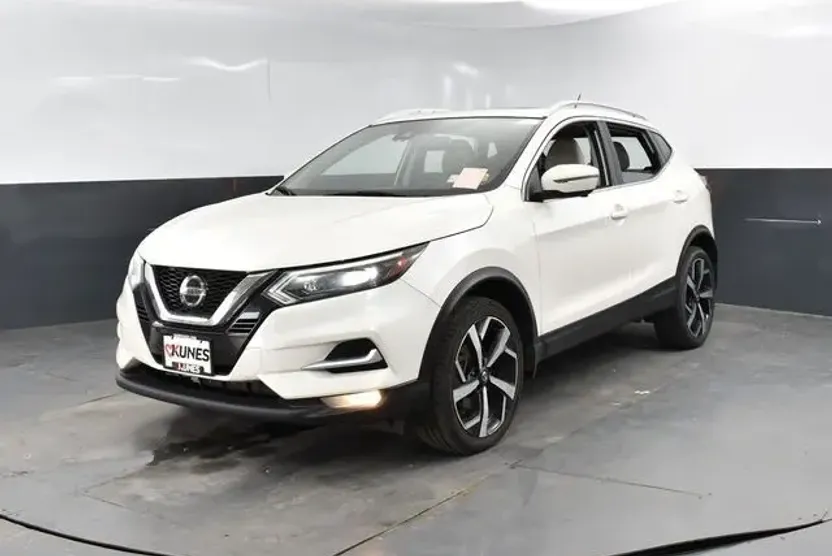 2022 Nissan Rogue Sport SL photo 1