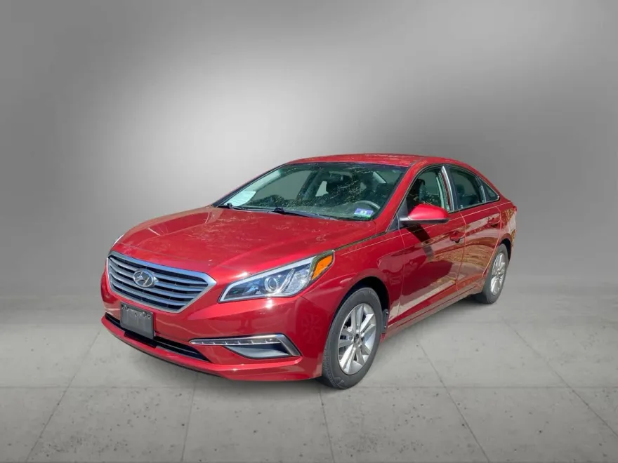 2015 Hyundai Sonata SE photo 1