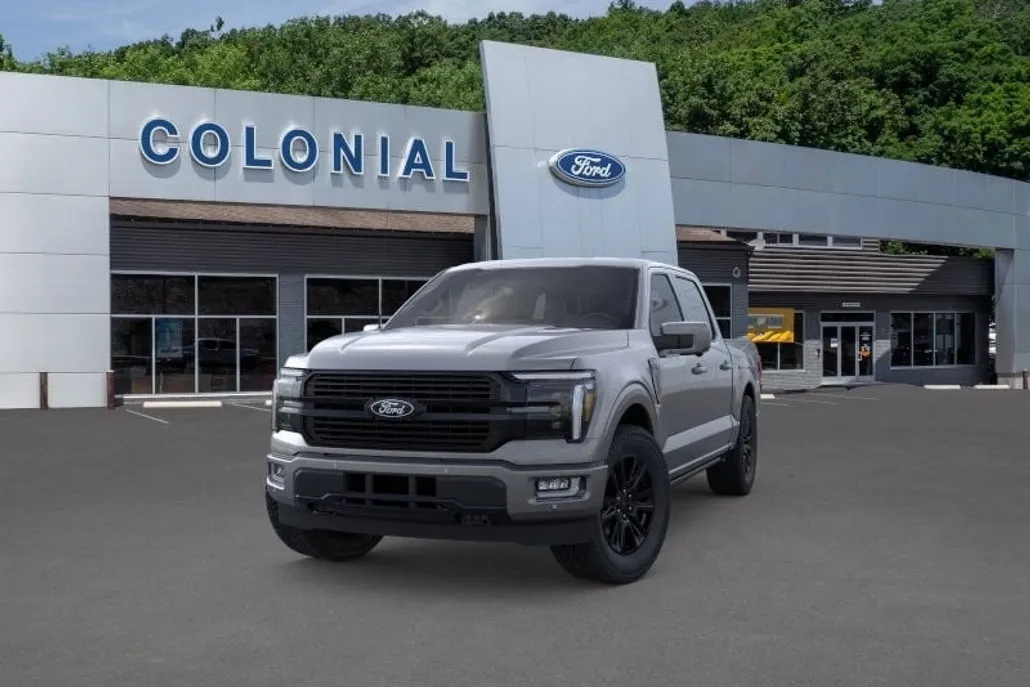 2025 Ford F-150 Platinum photo 1