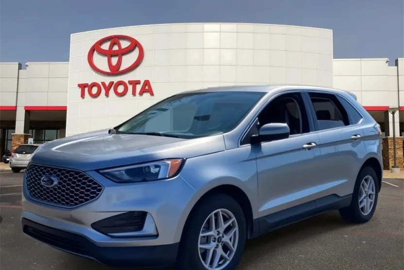 2024 Ford Edge SEL photo 1