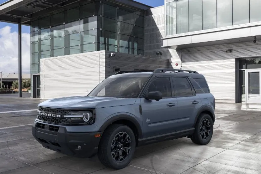 2025 Ford Bronco Sport Outer Banks photo 1