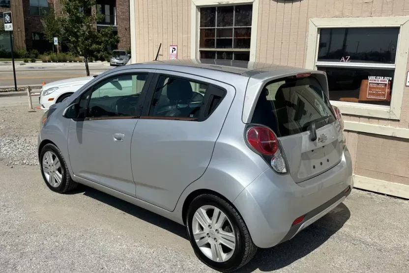 2015 Chevrolet Spark LS photo 1