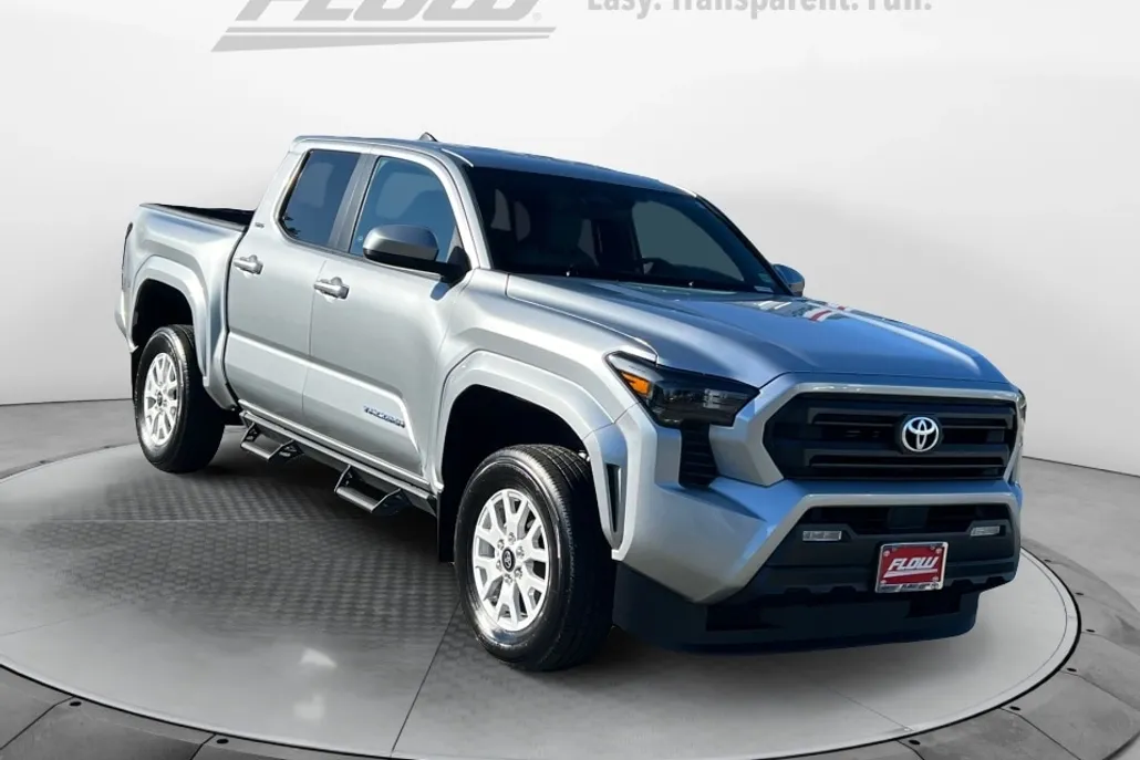 2024 Toyota Tacoma SR5 4x4 photo 1