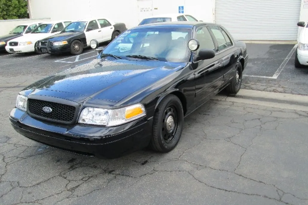 2011 Ford Crown Victoria Police Interceptor photo 1